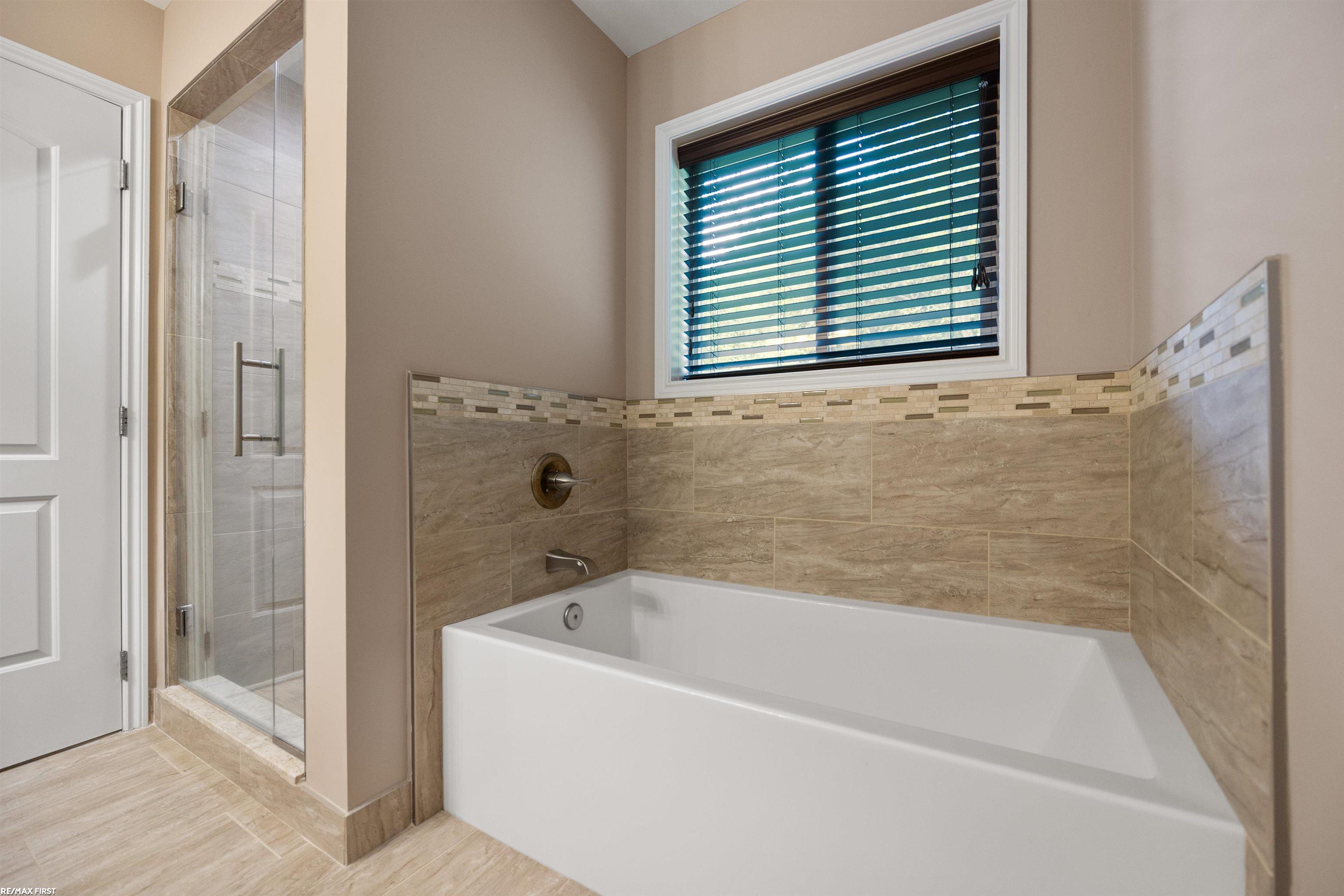 4940 Glover Road Almont, MI 48003 - Photo 28 of 61 50117518-27.JPG