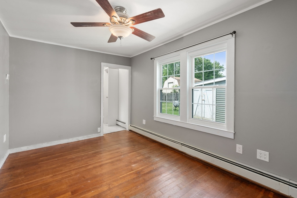 9 Providence Road Sutton, MA 01590 - Photo 16 of 37