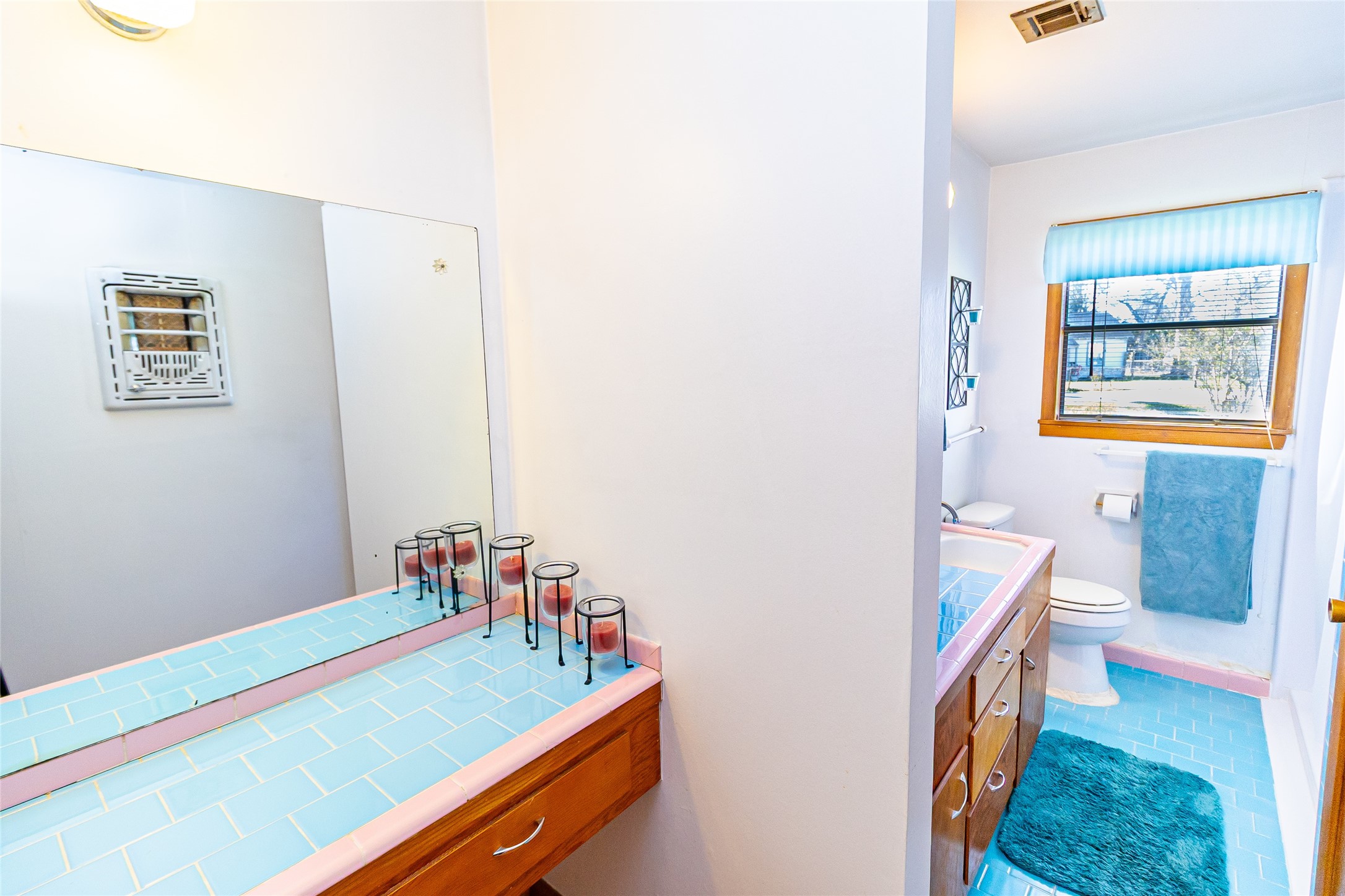 1202 Pecan Street Channelview, TX 77530 - Photo 15 of 35 a bathroom with a sink and a mirror