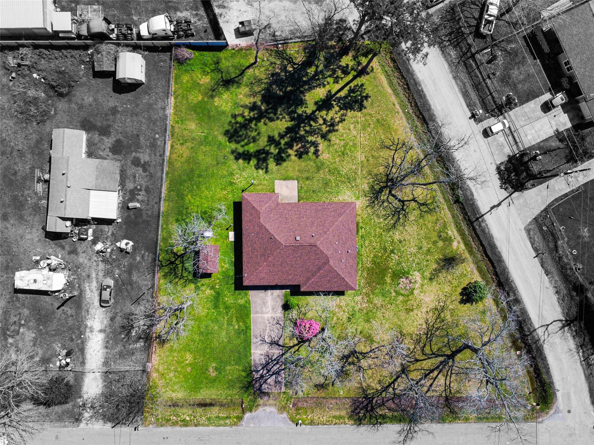 1202 Pecan Street Channelview, TX 77530 - Photo 4 of 35 an aerial view of residential house with outdoor space and swimming pool