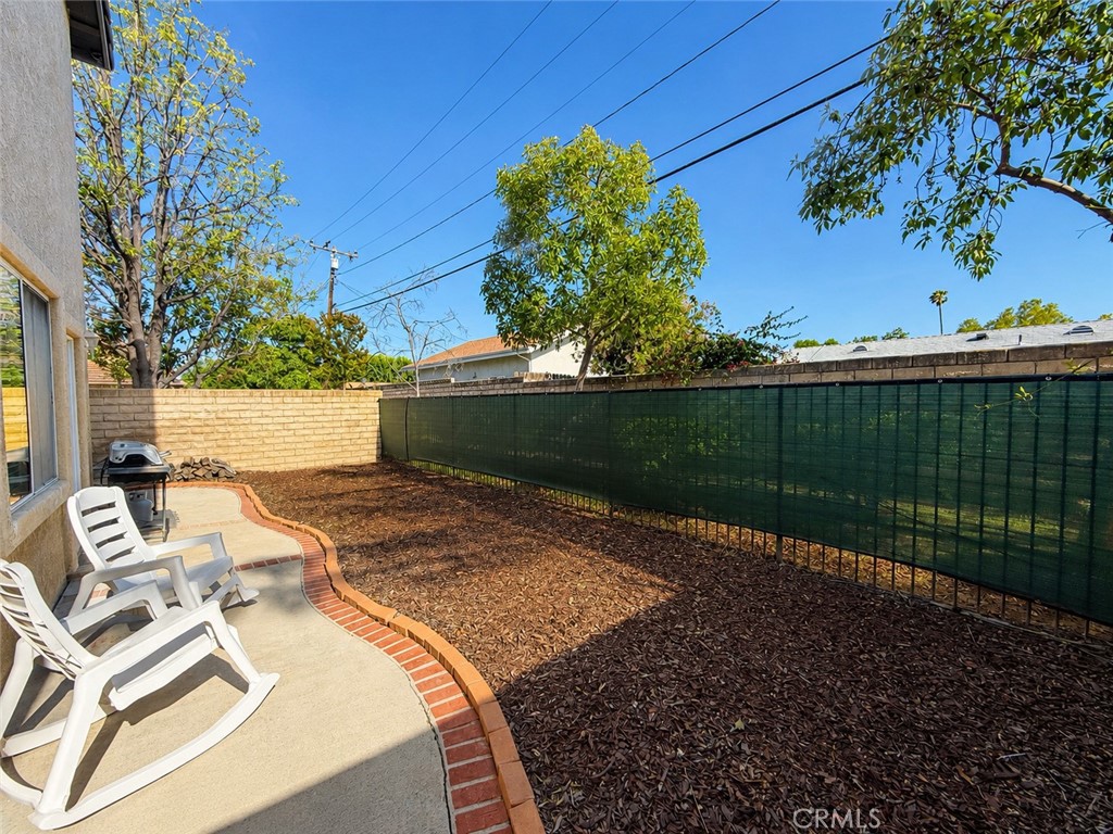 292 Edgemire Lane Simi Valley, CA 93065 - Photo 38 of 45