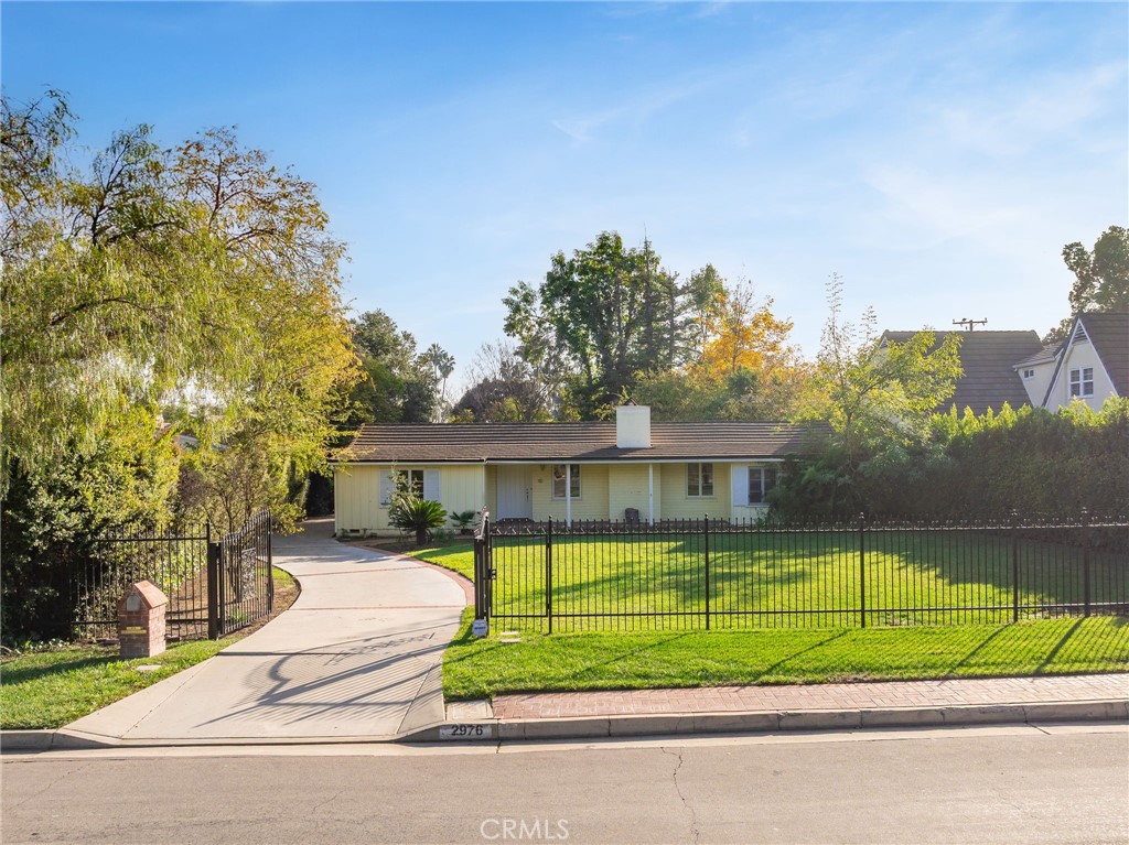 2976 Lombardy Road Pasadena, CA 91107 - Photo 4 of 57