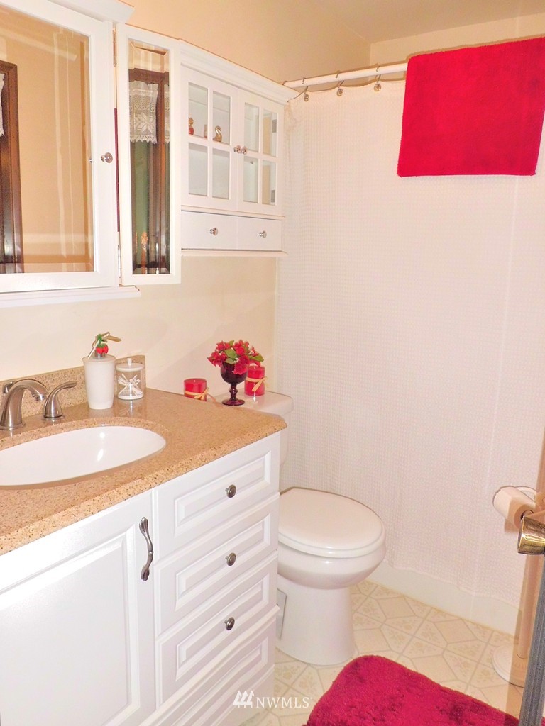 227 Gish Road Onalaska, WA 98570 - Photo 13 of 25 Gallery Image 13