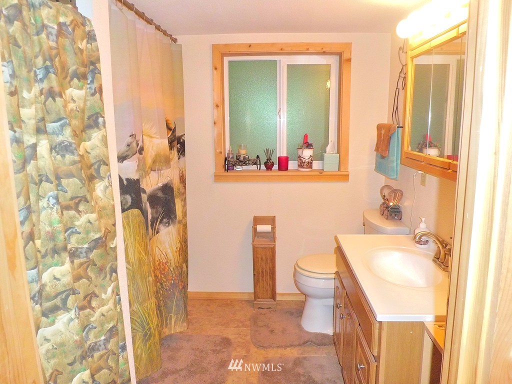 227 Gish Road Onalaska, WA 98570 - Photo 17 of 25 Gallery Image 17