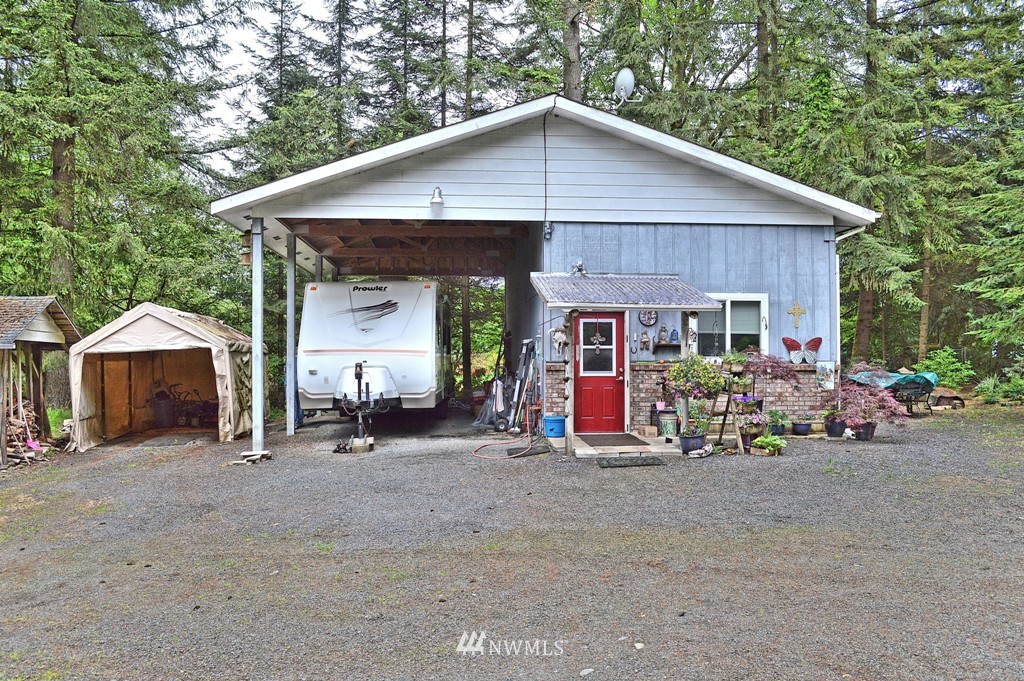 227 Gish Road Onalaska, WA 98570 - Photo 3 of 25 Gallery Image 3