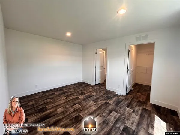 $95,000 | 401 South Russell Avenue, Douglas, WY 82633