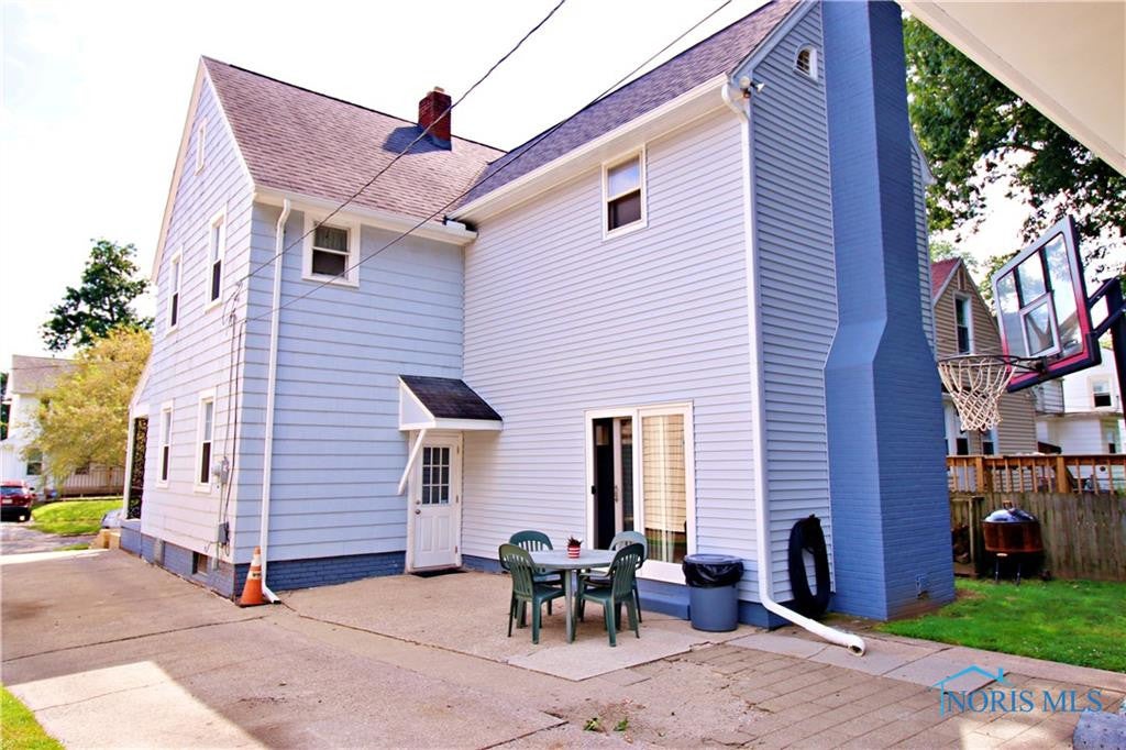 2114 Mansfield Road Toledo, OH 43613 - Photo 2 of 18 Gallery Image 2