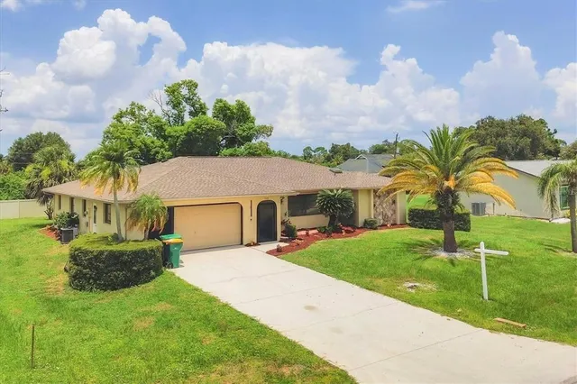 $339,900 | 948 Andrews Avenue Northwest, Port Charlotte, FL 33948