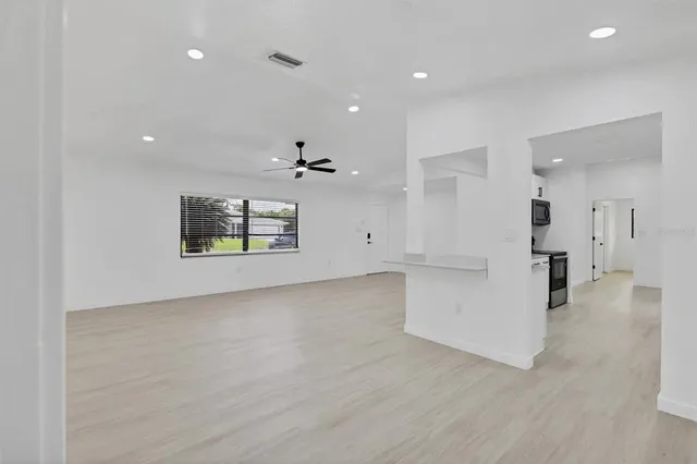 $339,900 | 948 Andrews Avenue Northwest, Port Charlotte, FL 33948