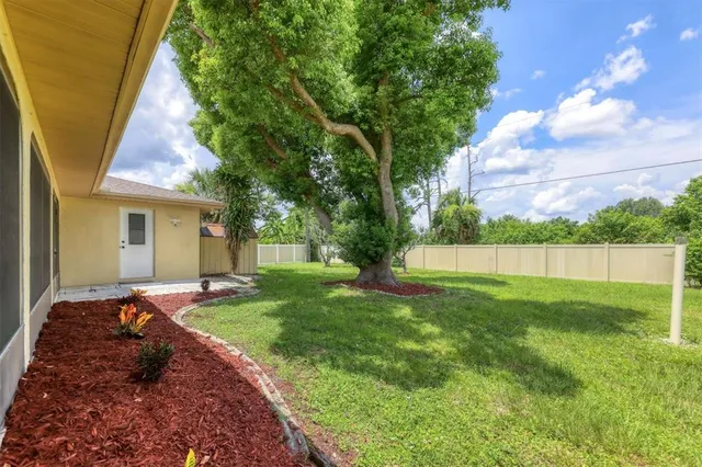 $339,900 | 948 Andrews Avenue Northwest, Port Charlotte, FL 33948