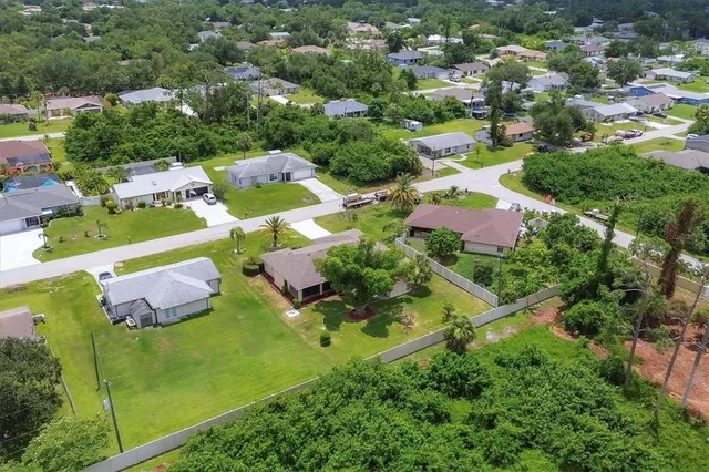 $339,900 | 948 Andrews Avenue Northwest, Port Charlotte, FL 33948