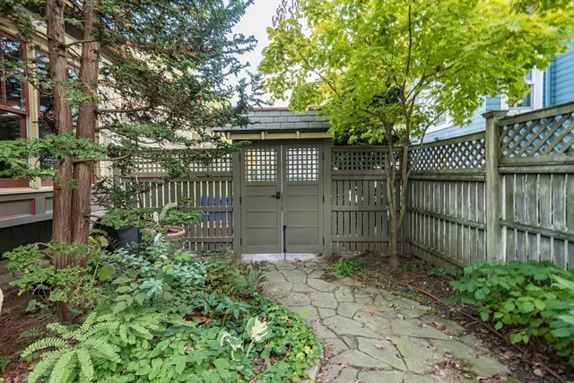 $1,115,000 | 33 Newport Street, Arlington, MA 02476