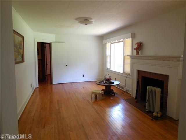 1518 Clingman Road Ronda, NC 28670 - Photo 2 of 10 Living Room.