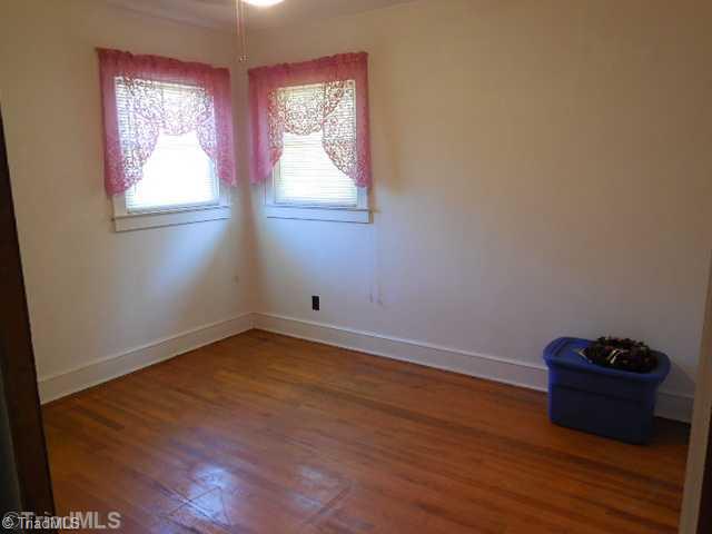 1518 Clingman Road Ronda, NC 28670 - Photo 4 of 10 1st Bedroom.