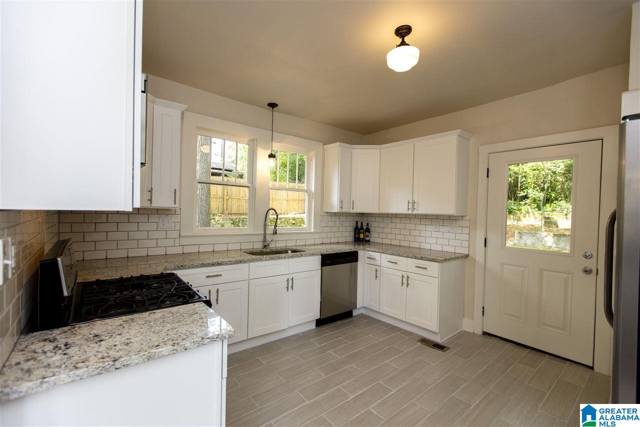 564 South 60th Street Birmingham, AL 35212 - Photo 2 of 32