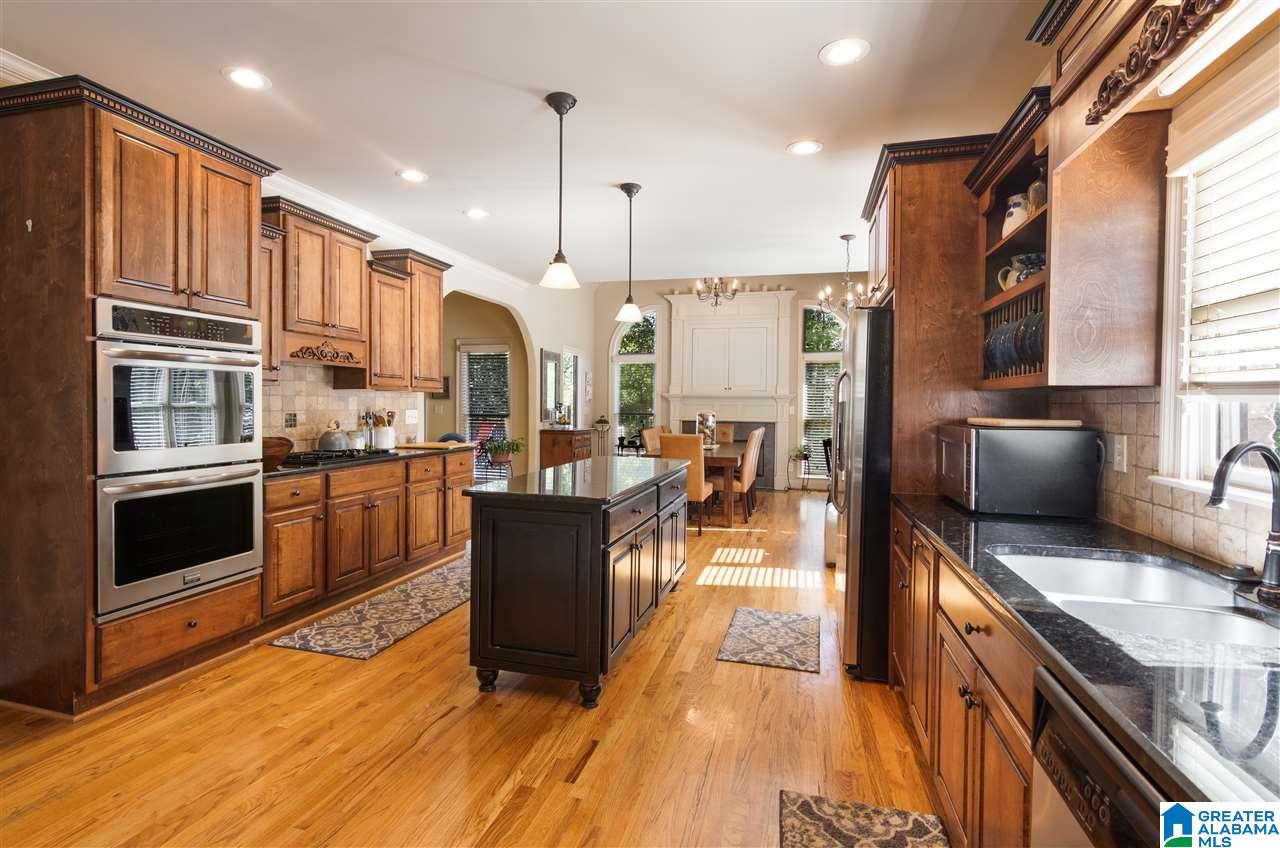 1472 Stoneykirk Road Pelham, AL 35124 - Photo 5 of 39