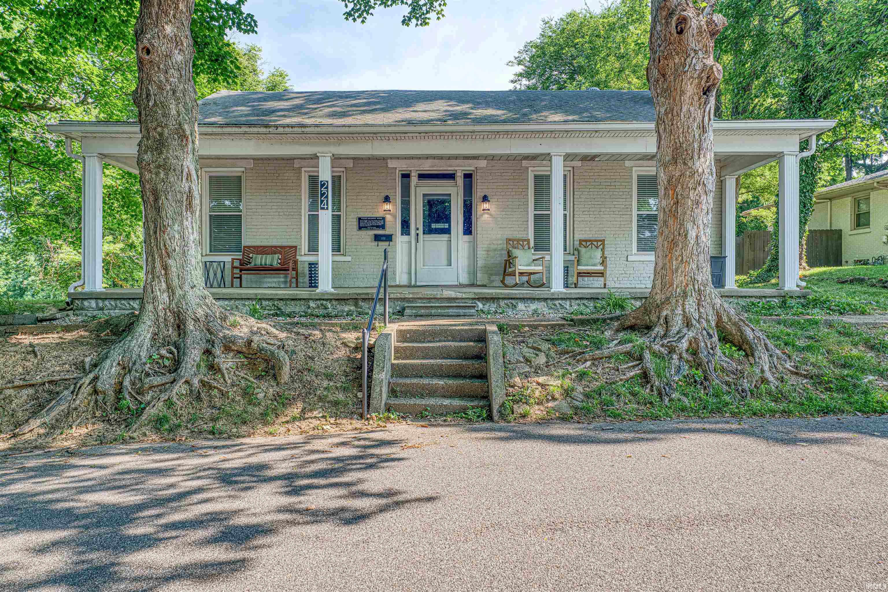 224 West Main Street Newburgh, IN 47630 - Photo 2 of 50