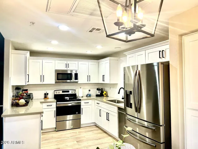 $3,500 | 15050 North Thompson Peak Parkway, Unit 1032, Scottsdale, AZ 85260