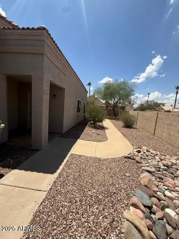$2,195 | 19420 North 76th Avenue, Glendale, AZ 85308