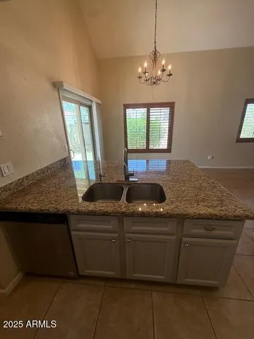 $2,195 | 19420 North 76th Avenue, Glendale, AZ 85308