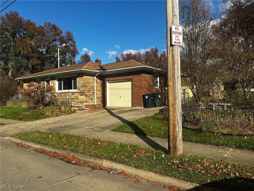 1333 Inman Street Akron, OH 44306 - Photo 2 of 16