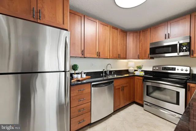 $349,000 | 1325 18th Street Northwest, Unit 712, Washington, DC 20036