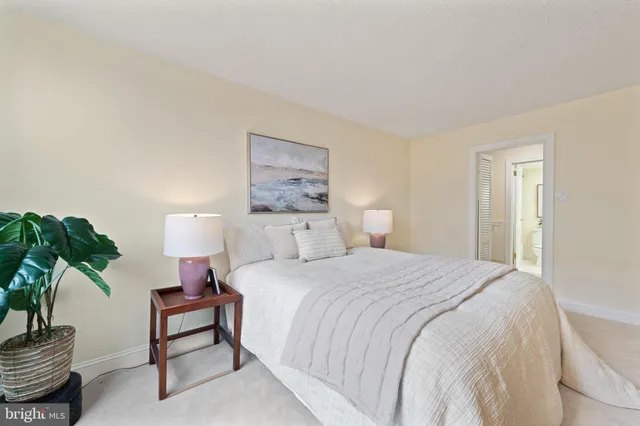 $349,000 | 1325 18th Street Northwest, Unit 712, Washington, DC 20036