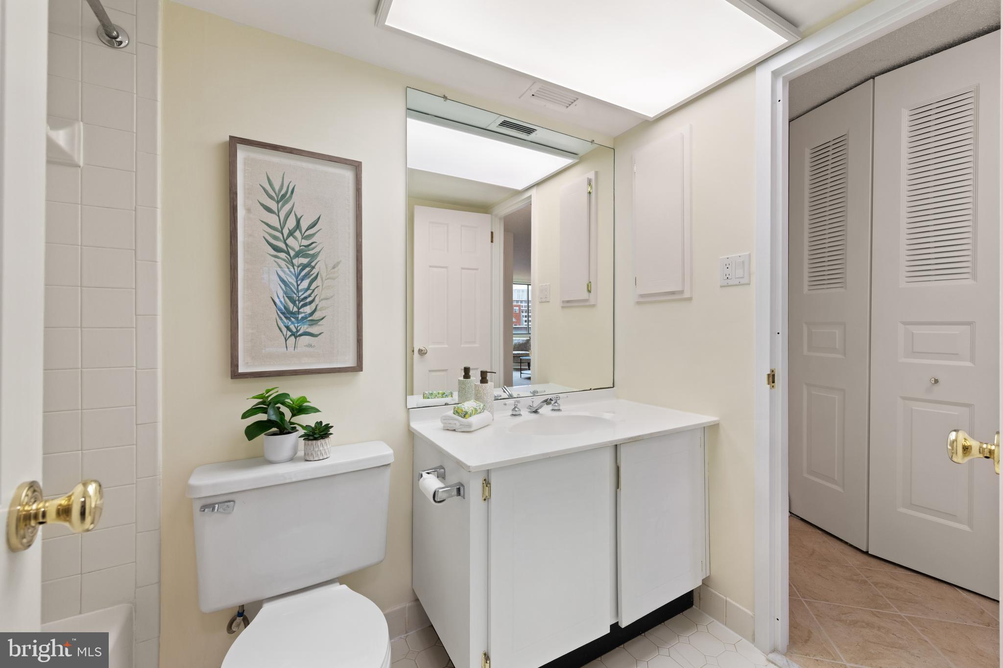 1325 18th Street Northwest, Unit 712 Washington, DC 20036 - Photo 29 of 34