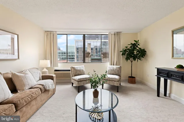 $349,000 | 1325 18th Street Northwest, Unit 712, Washington, DC 20036