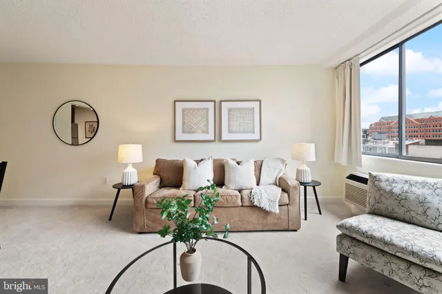 $349,000 | 1325 18th Street Northwest, Unit 712, Washington, DC 20036