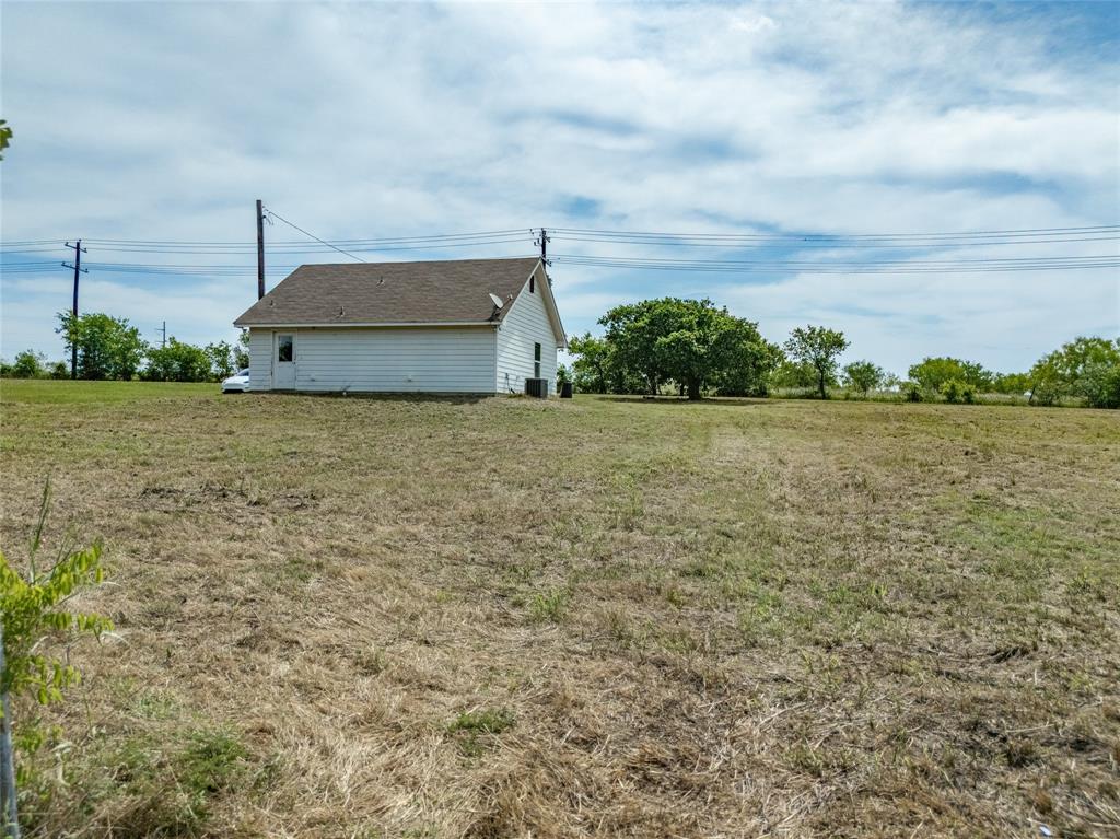 202 County Road 4511 Decatur, TX 76234 - Photo 15 of 36