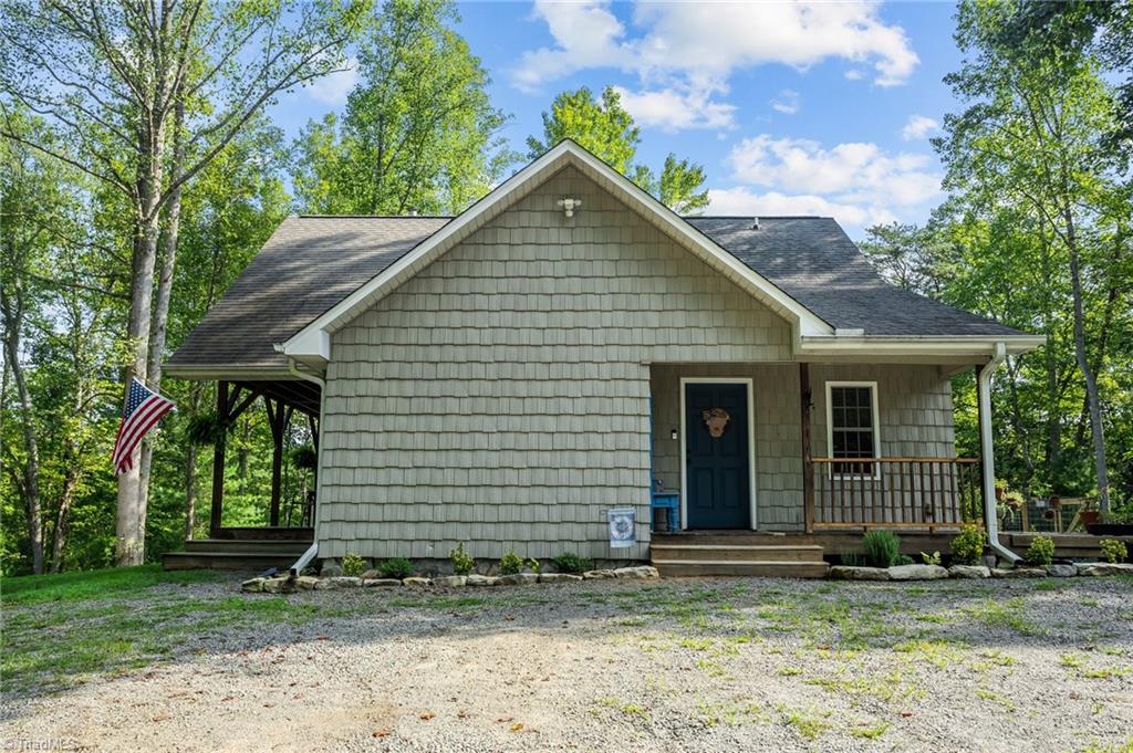 12140 Longbottom Road Traphill, NC 28685 - Photo 39 of 50 Gallery Image 39
