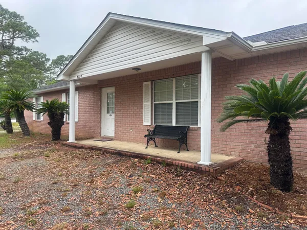 $2,000 | 5410 Spruce Street, Gulf Breeze, FL 32563