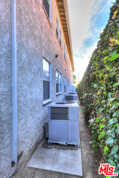 605 Windsor Road Arcadia, CA 91007 - Photo 25 of 32 Gallery Image 25