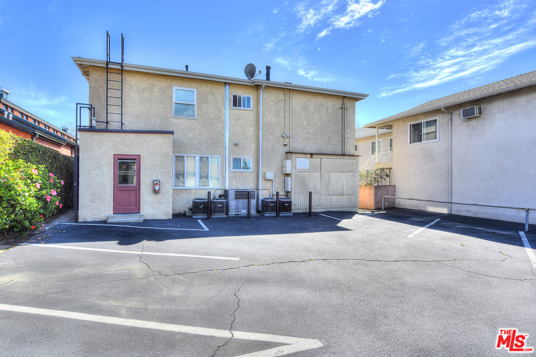 605 Windsor Road Arcadia, CA 91007 - Photo 28 of 32 Gallery Image 28