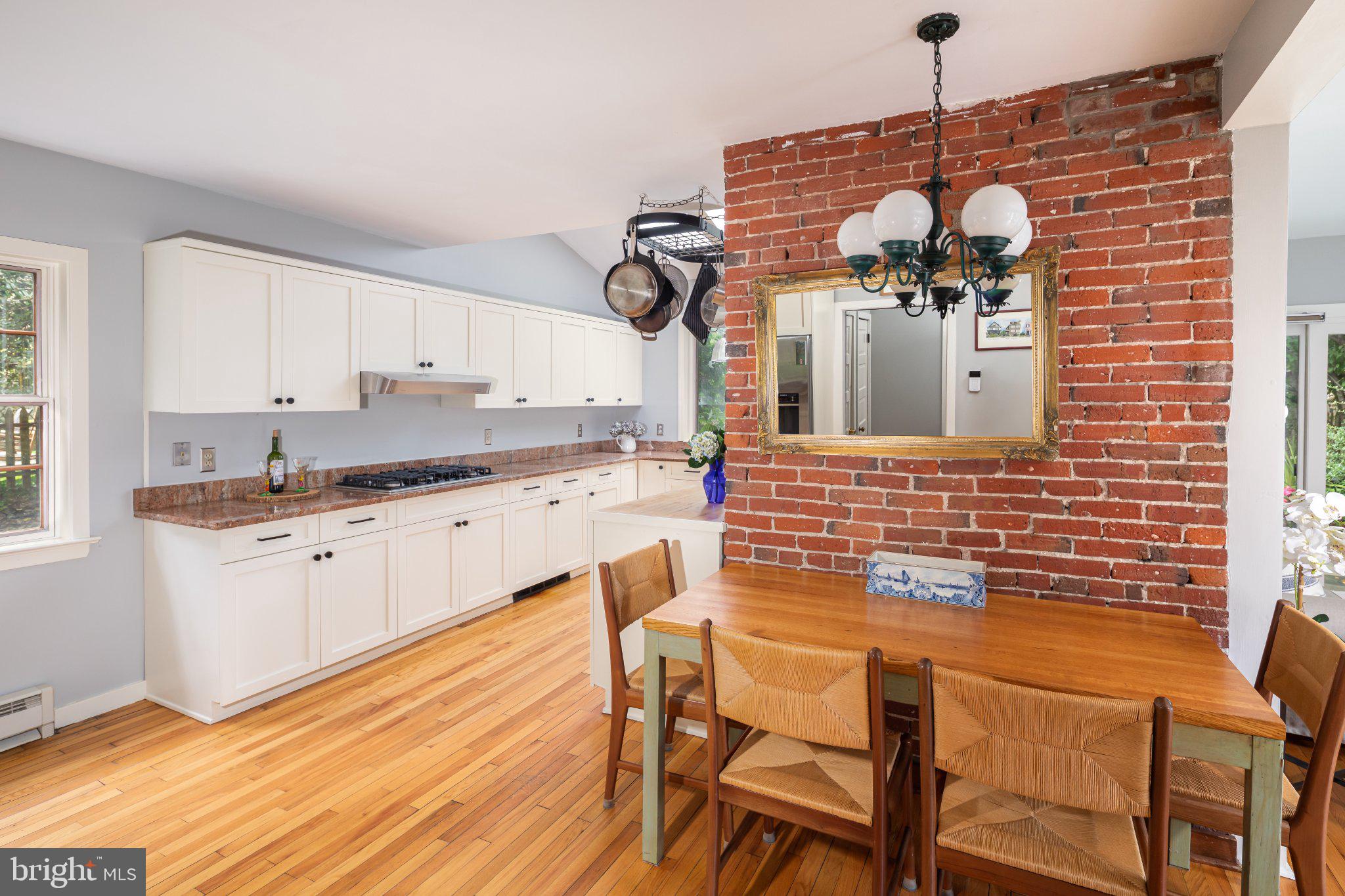 123 Penarth Road Bala Cynwyd, PA 19004 - Photo 25 of 62 Kitchen w/ Exposed Brick in Breakfast Nook