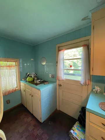 $569,000 | 30 Dow Street, Portland, ME 04102