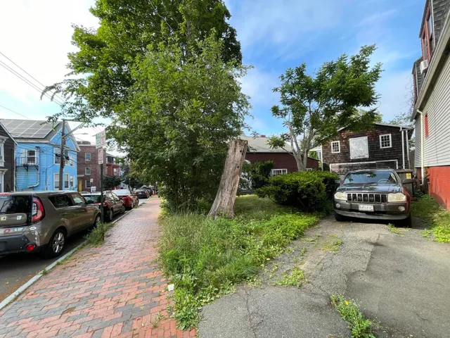 $569,000 | 30 Dow Street, Portland, ME 04102