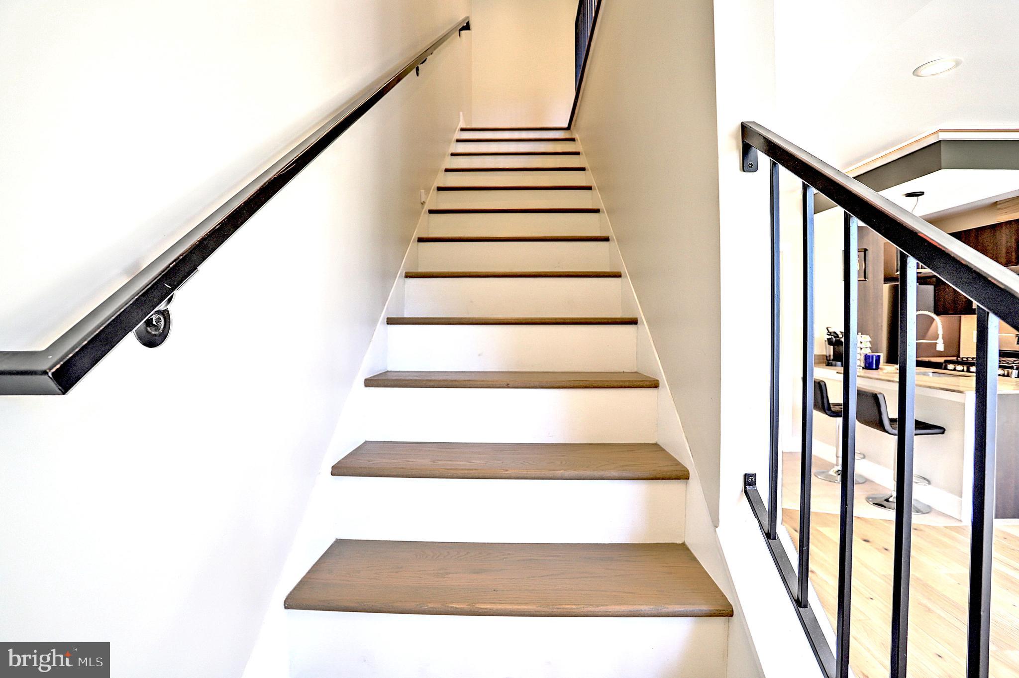 1723 Wisconsin Avenue Northwest, Unit B Washington, DC 20007 - Photo 14 of 20 a view of entryway