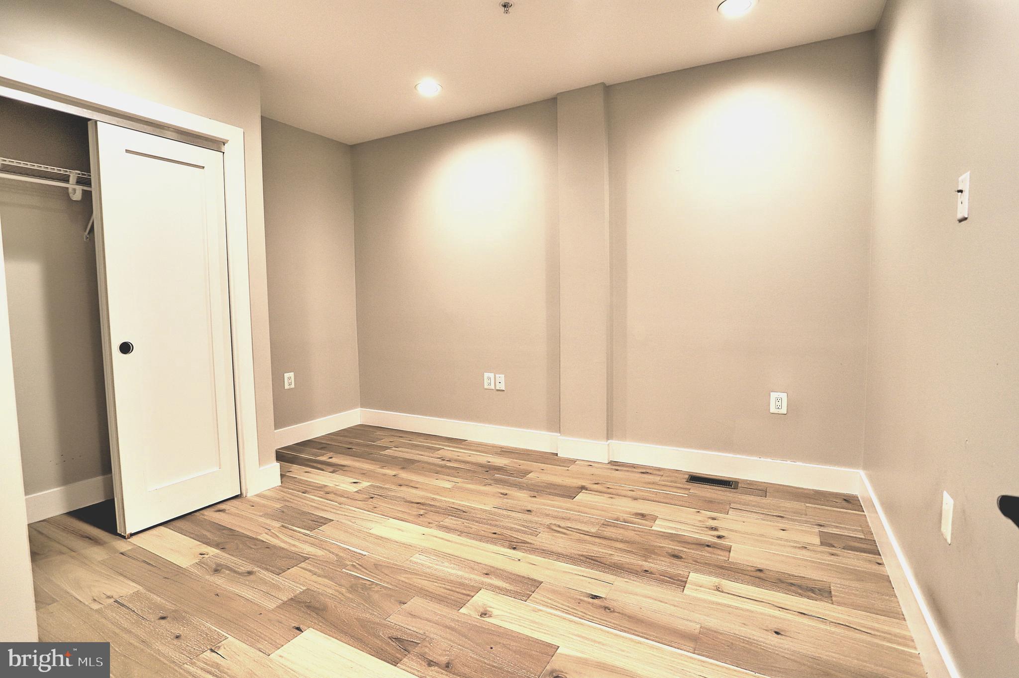 1723 Wisconsin Avenue Northwest, Unit B Washington, DC 20007 - Photo 15 of 20 a view of an empty room