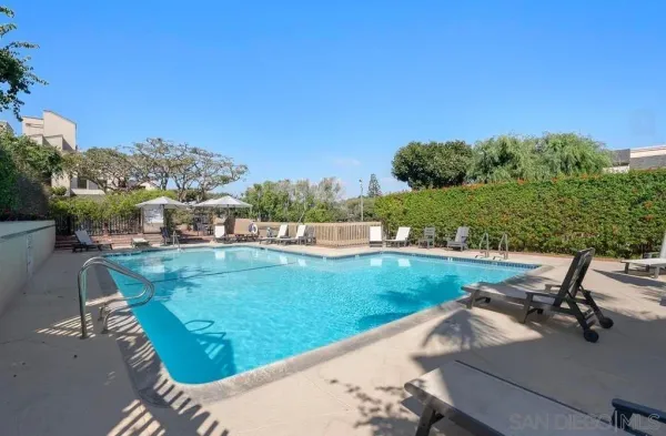 $1,699,000 | 585 South Sierra Avenue, Unit 27, Solana Beach, CA 92075