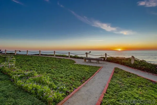 $1,699,000 | 585 South Sierra Avenue, Unit 27, Solana Beach, CA 92075