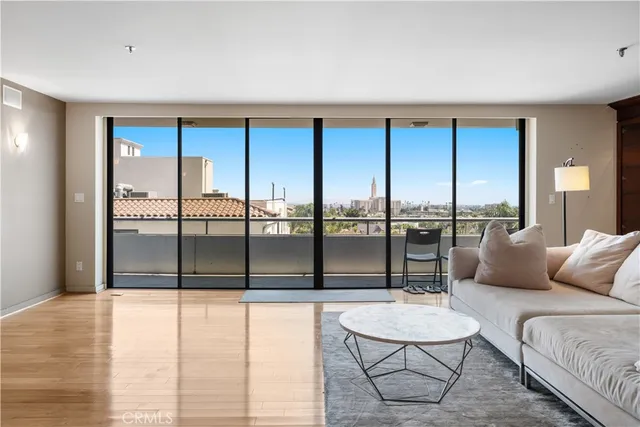 $1,588,000 | 10660 Wilshire Boulevard, Unit 609, Los Angeles, CA 90024