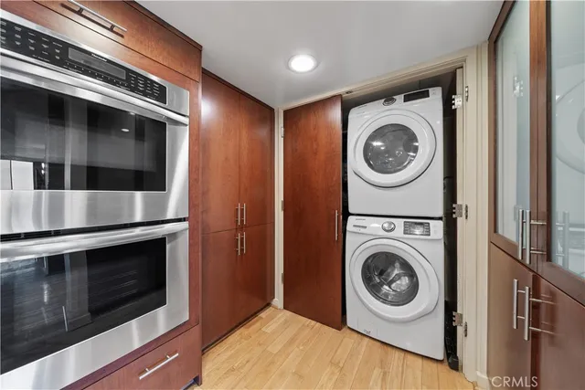 $1,588,000 | 10660 Wilshire Boulevard, Unit 609, Los Angeles, CA 90024