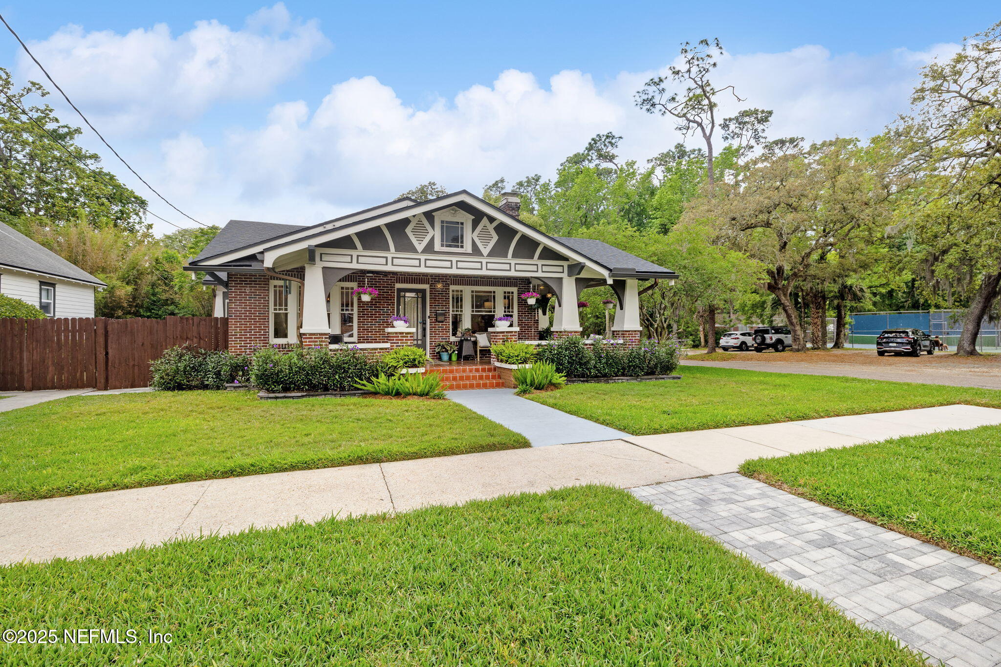 2-web-or-mls-3688 Walsh St (1 of 48)