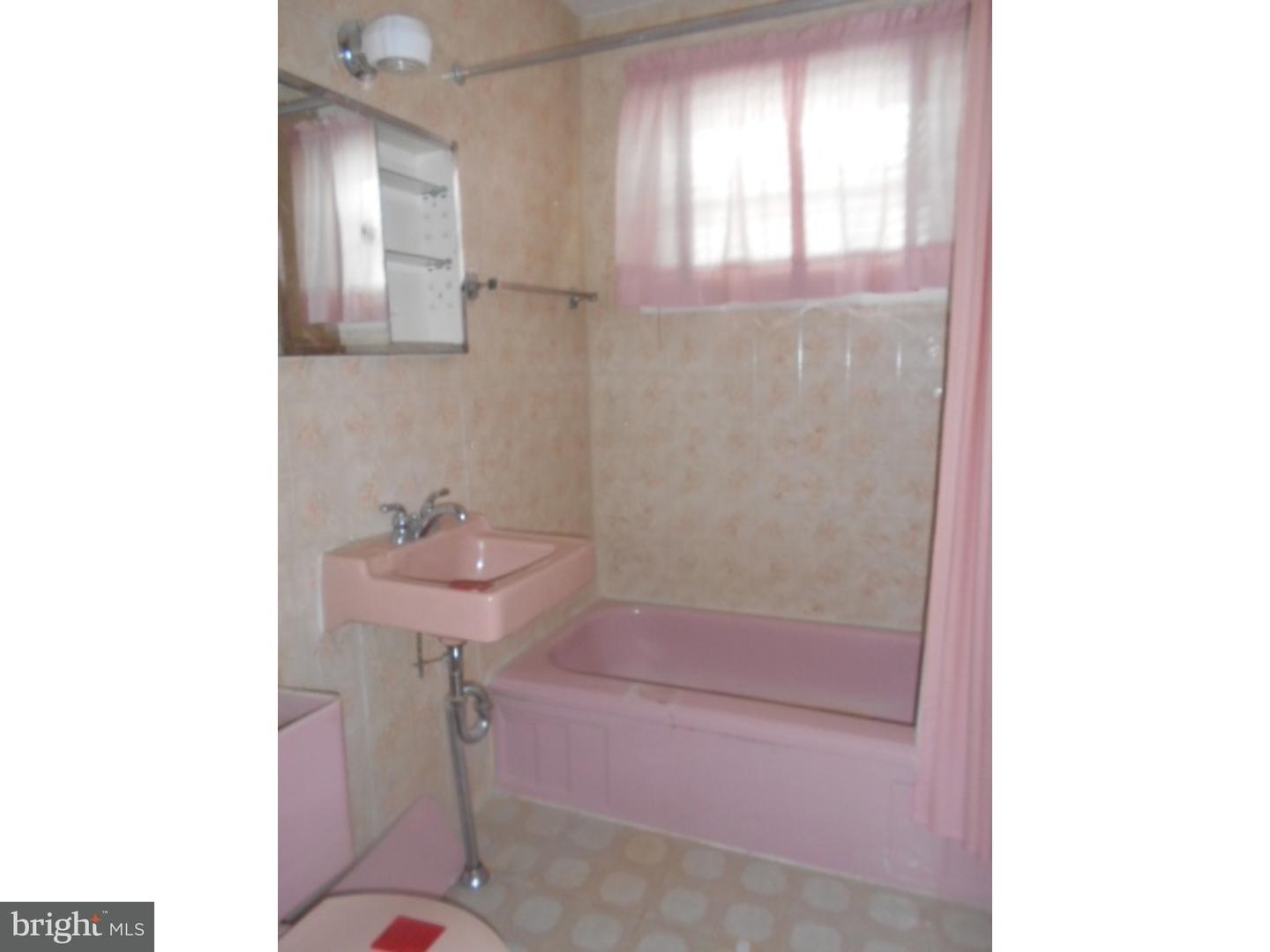220 Stoney Hill Road Ridley Park, PA 19078 - Photo 10 of 13 Bathroom