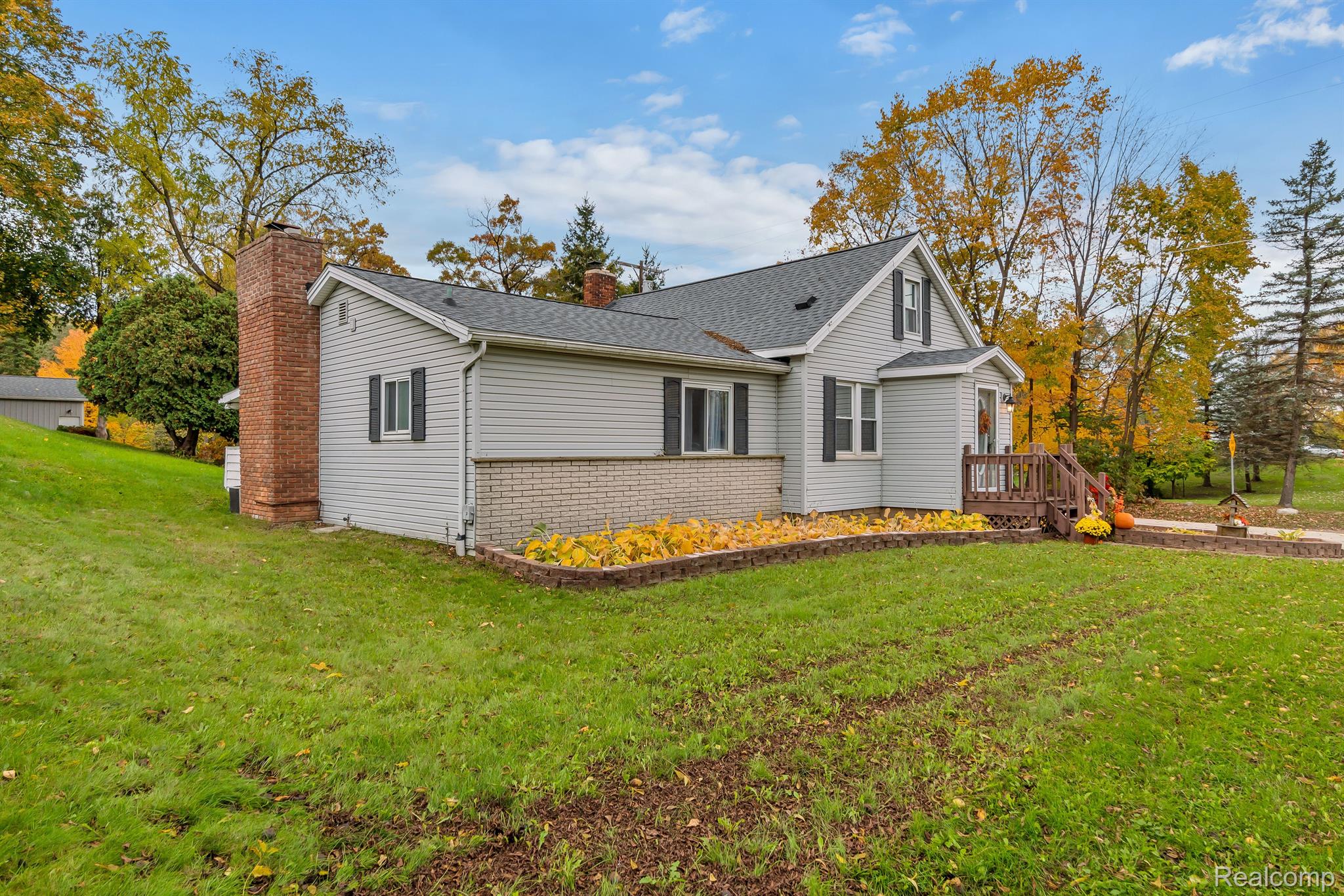 16068 Fish Lake Road Holly, MI 48442 - Photo 5 of 44 Gallery Image 5