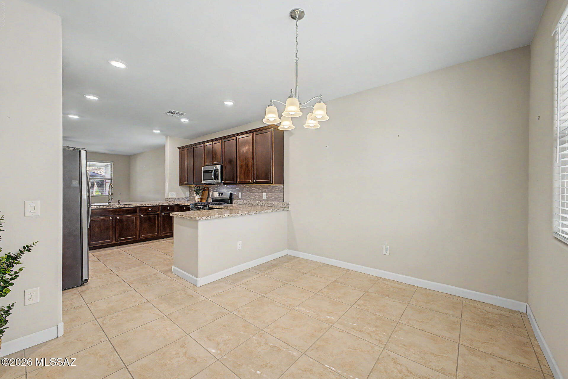 9794 North Howling Wolf Road Marana, AZ 85653 - Photo 15 of 41 13-Howling Wolf