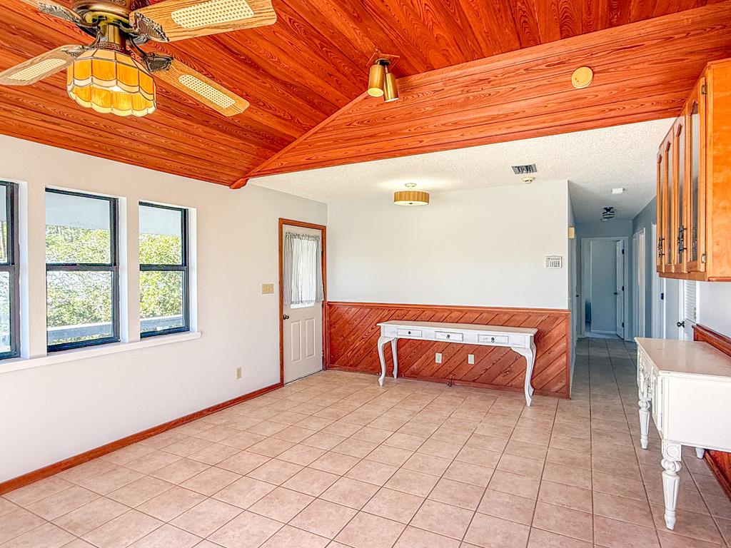 425 River Road Carrabelle, FL 32322 - Photo 19 of 35