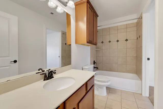 $380,000 | 12 Tassia Lane, Pasadena, TX 77058